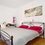 Haus Rosi Apartment